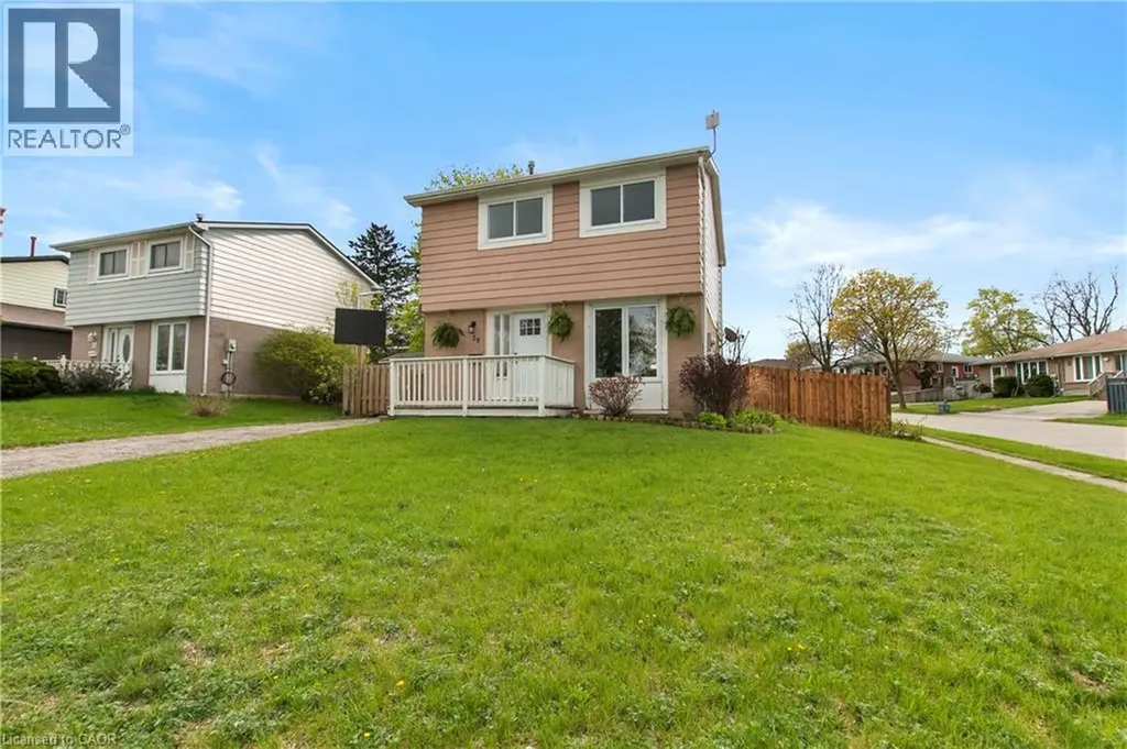 29 Woodlawn Avenue Brantford ON N3V 1A4