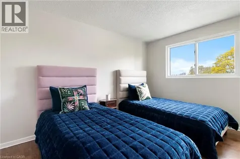 29 Woodlawn Avenue Brantford ON N3V 1A4