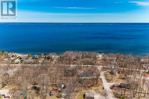 194 Sawlog Point Road Tiny ON L9M 0B1