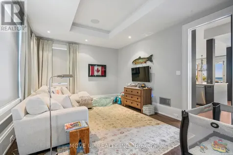 10 Hiawatha Avenue Wasaga Beach ON L9Z 2L9