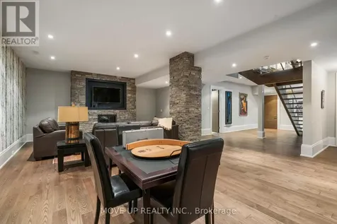 10 Hiawatha Avenue Wasaga Beach ON L9Z 2L9
