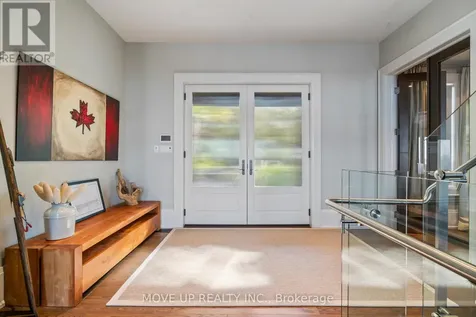 10 Hiawatha Avenue Wasaga Beach ON L9Z 2L9