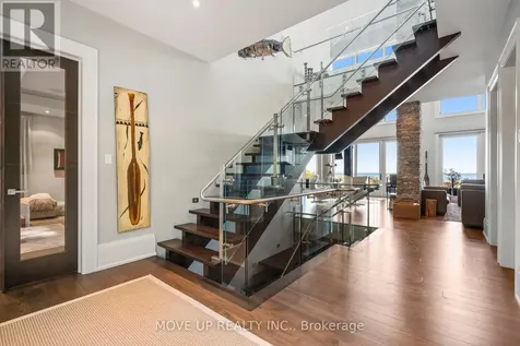 10 Hiawatha Avenue Wasaga Beach ON L9Z 2L9
