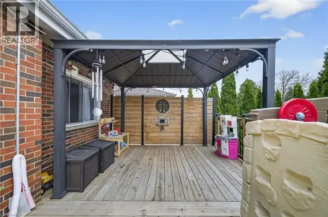 73 Avondale Street Brantford ON N3S 4M1