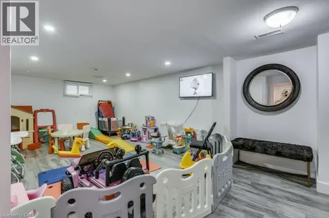 55 Wentworth Court London ON N6J 3W5