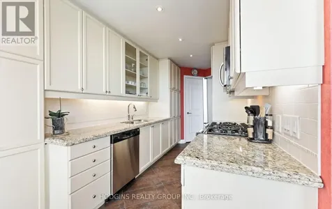 1055 Southdown Road Mississauga (clarkson) ON L5J 0A3