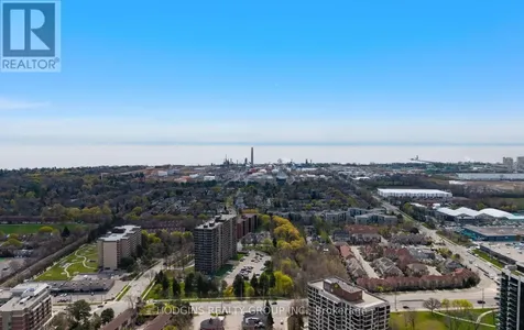 1055 Southdown Road Mississauga (clarkson) ON L5J 0A3