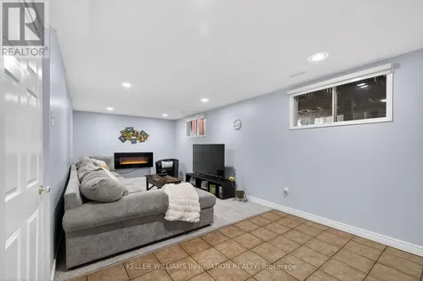 73 Avondale Street Brantford ON N3S 4M1