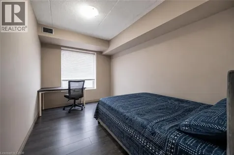 8 Hickory Street West Waterloo ON N2L 3H6