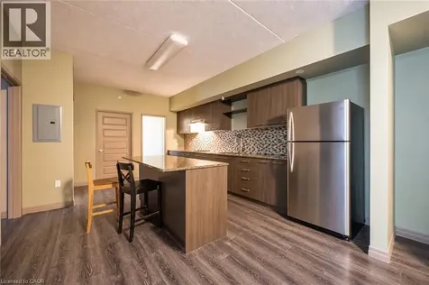 8 Hickory Street West Waterloo ON N2L 3H6