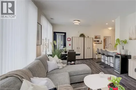 690 King Street West Kitchener ON N2G 0B9
