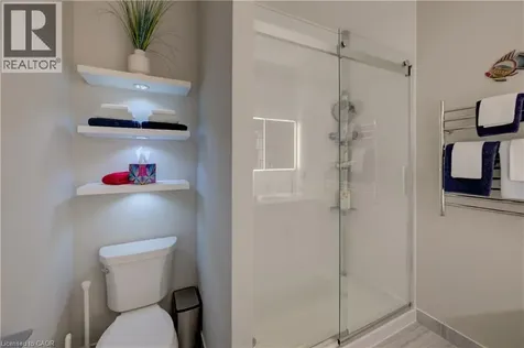 690 King Street West Kitchener ON N2G 0B9