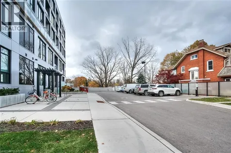 690 King Street West Kitchener ON N2G 0B9