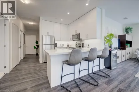 690 King Street West Kitchener ON N2G 0B9