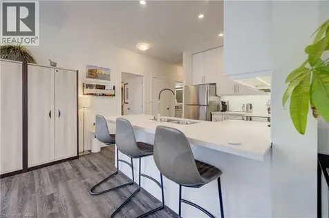 690 King Street West Kitchener ON N2G 0B9