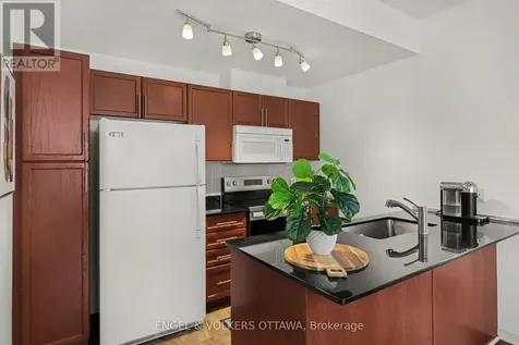 300 Meilleur Private Ottawa ON K1L 0A2