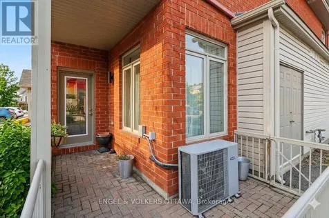 300 Meilleur Private Ottawa ON K1L 0A2