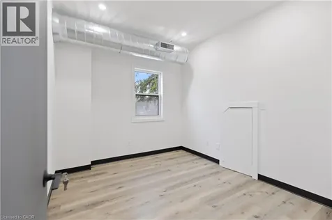 134 London Street South Hamilton ON L8K 2G5