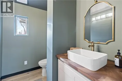 134 London Street South Hamilton ON L8K 2G5
