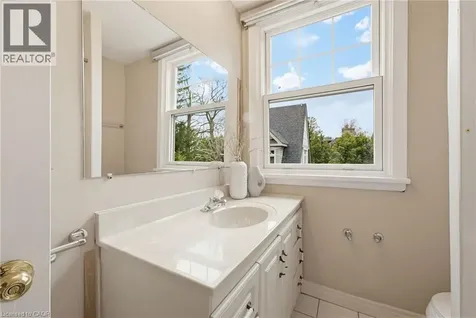 3083 Lakeshore Road Burlington ON L7N 1A3