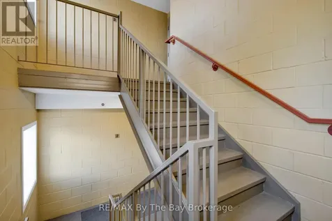 16 Westbury Road Wasaga Beach ON L9Z 0B8