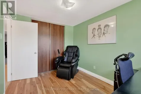 1389 Palmerston Drive Ottawa ON K1J 8N9