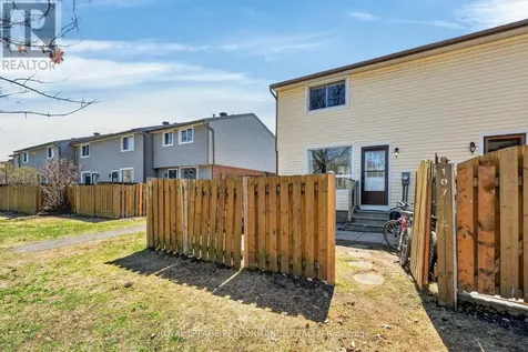 1389 Palmerston Drive Ottawa ON K1J 8N9