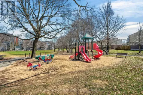 1389 Palmerston Drive Ottawa ON K1J 8N9