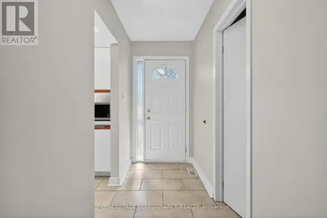1389 Palmerston Drive Ottawa ON K1J 8N9