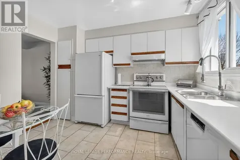 1389 Palmerston Drive Ottawa ON K1J 8N9