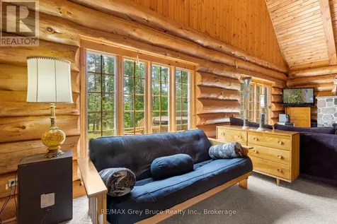 12 Scugog Lane Northern Bruce Peninsula ON N0H 2R0