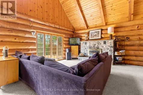 12 Scugog Lane Northern Bruce Peninsula ON N0H 2R0