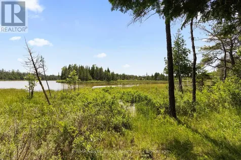 12 Scugog Lane Northern Bruce Peninsula ON N0H 2R0