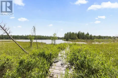 12 Scugog Lane Northern Bruce Peninsula ON N0H 2R0