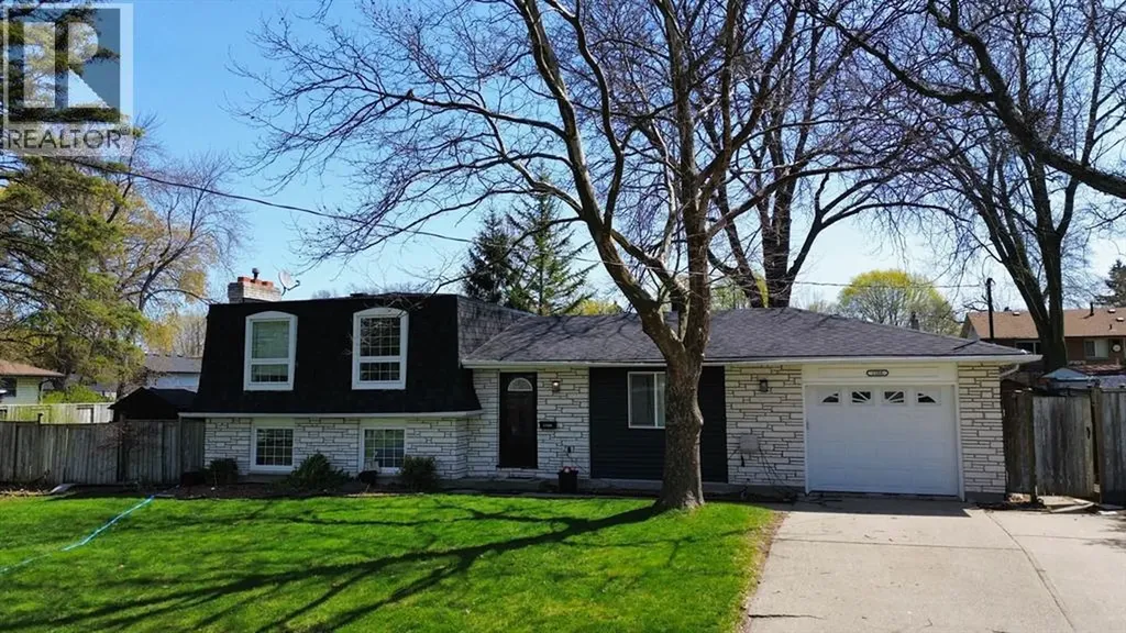 1508 Len Avenue Sarnia ON N7S 3N1