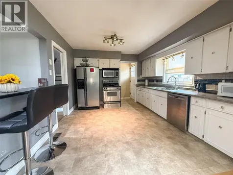 1508 Len Avenue Sarnia ON N7S 3N1