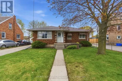 113 North Park Street Brantford ON N3R 4K3