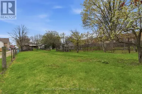 113 North Park Street Brantford ON N3R 4K3