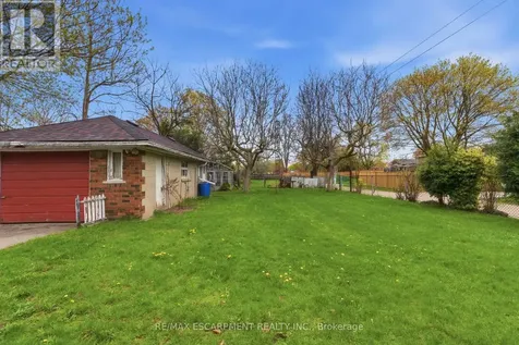 113 North Park Street Brantford ON N3R 4K3
