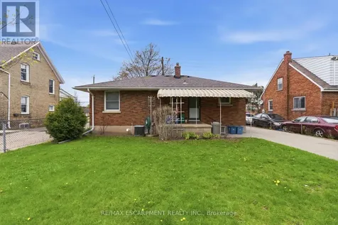 113 North Park Street Brantford ON N3R 4K3
