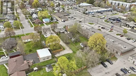 113 North Park Street Brantford ON N3R 4K3