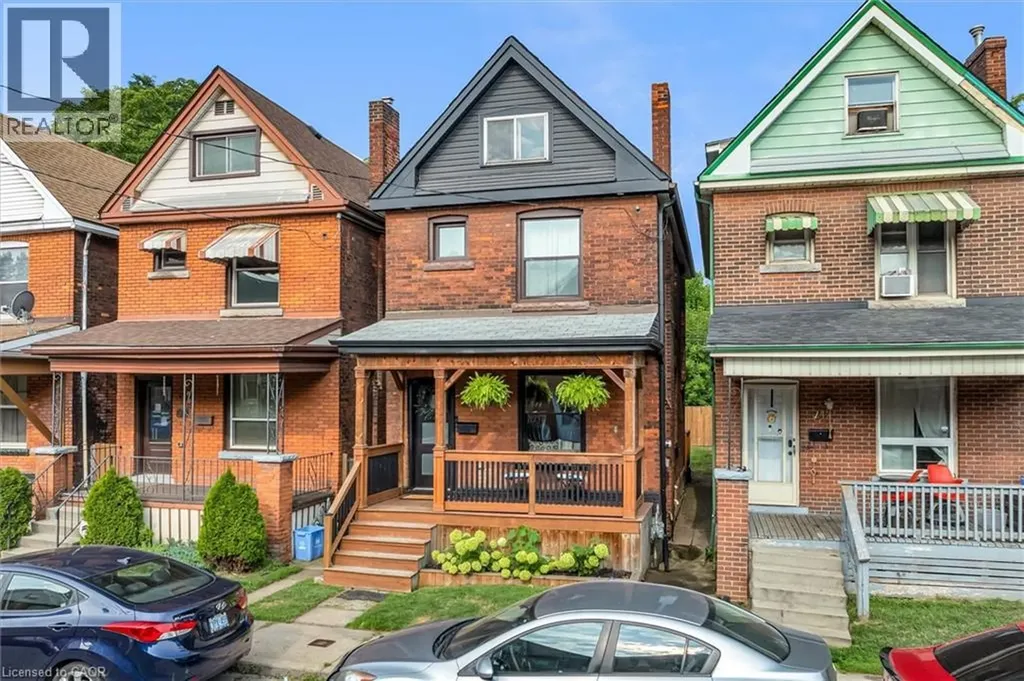 39 Fairleigh Avenue North Hamilton ON L8L 6H1