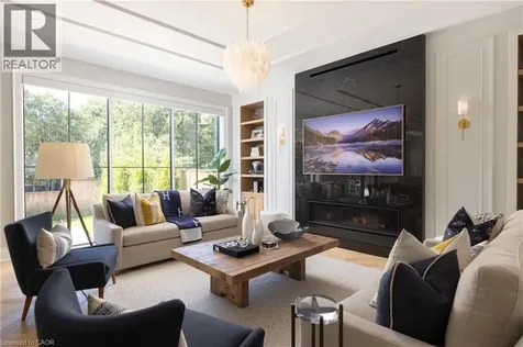 46 Second Street Oakville ON L6J 3T2