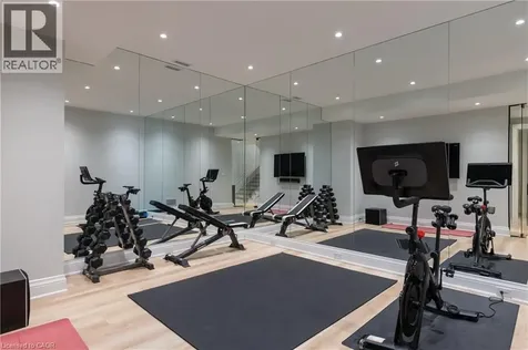 46 Second Street Oakville ON L6J 3T2