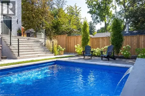 46 Second Street Oakville ON L6J 3T2