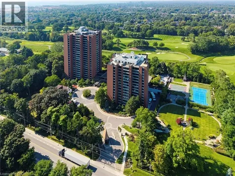 1400 Dixie Road Mississauga ON L5E 3E1