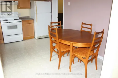 4 St. James Place Wasaga Beach ON L9Z 3A8