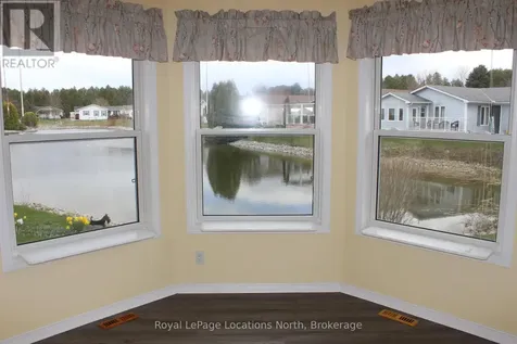 4 St. James Place Wasaga Beach ON L9Z 3A8