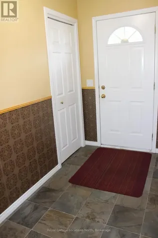4 St. James Place Wasaga Beach ON L9Z 3A8