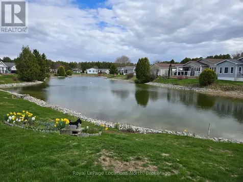 4 St. James Place Wasaga Beach ON L9Z 3A8